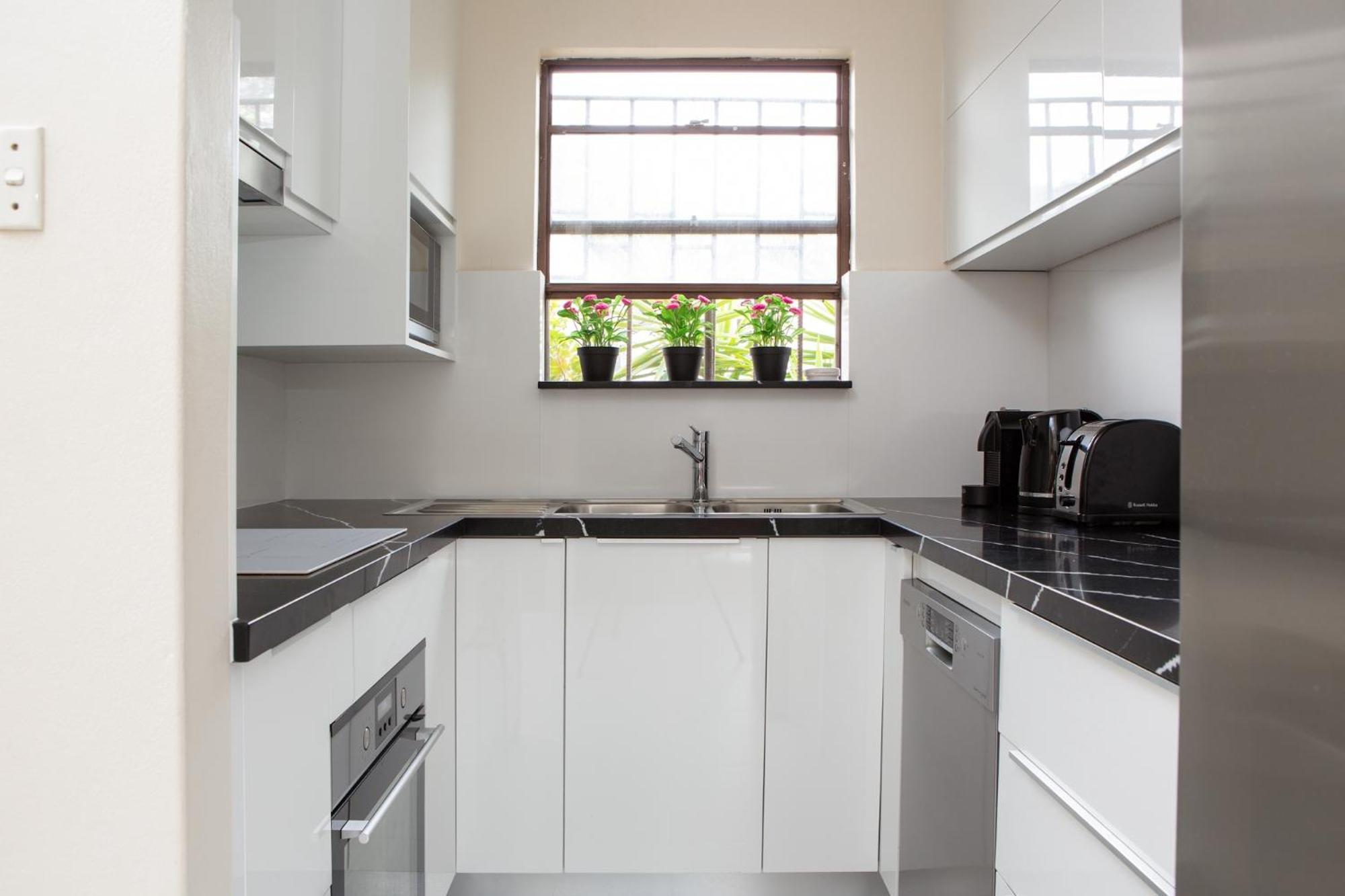 Spacious 3-Bed Townhouse In Stylish Balmain 悉尼 外观 照片